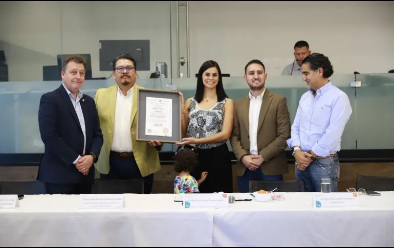 Zapopan Recibe Certificaci N Prosare Por Agilizar Tr Mites De Licencias