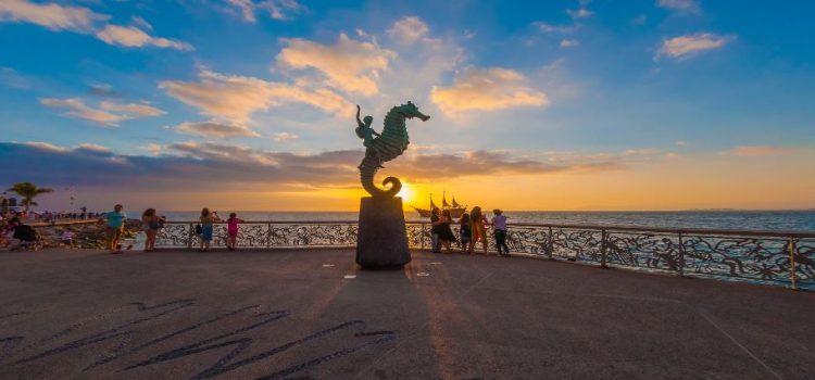 637 millones de pesos en hospedaje dejaron a Puerto Vallarta vacaciones de primavera