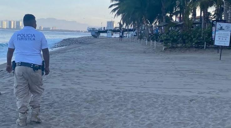 Policía Turística refuerza seguridad en playas de Puerto Vallarta
