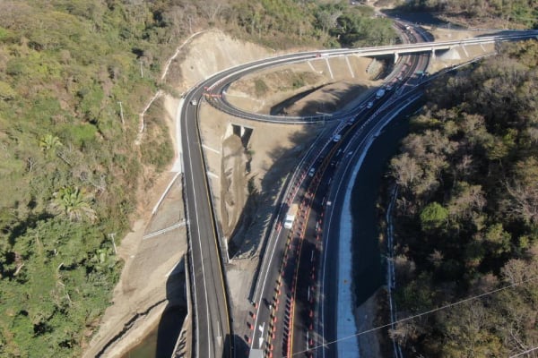Inauguran segundo tramo de la autopista Las Varas-Puerto Vallarta