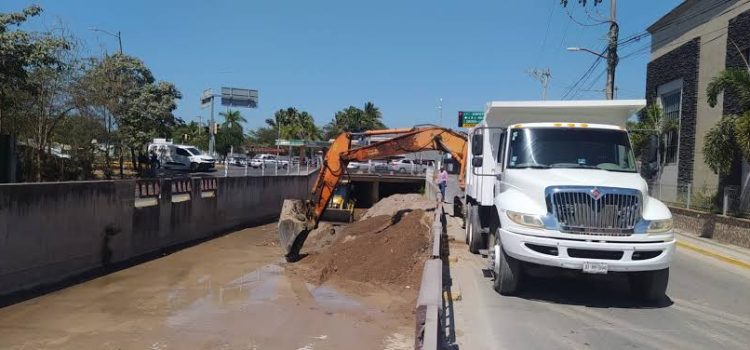 Continua la rehabilitación de vialidades en Puerto Vallarta