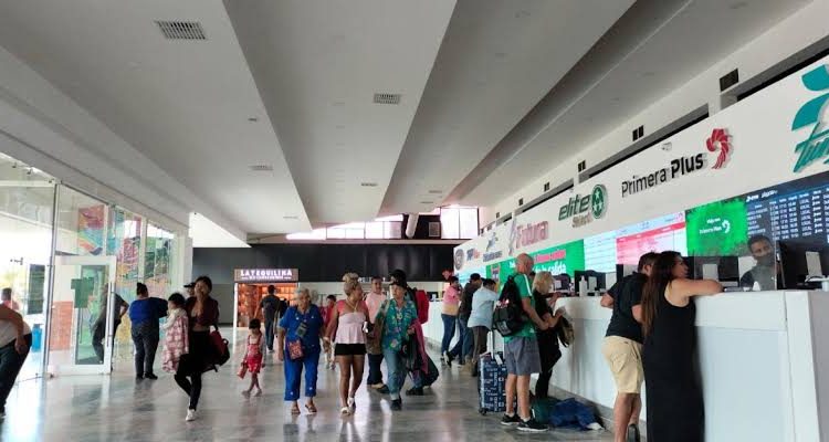 Más de 30 mil turistas llegaron por autobús a Vallarta