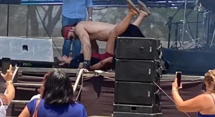 Con strippers festejan a madres sindicalizadas