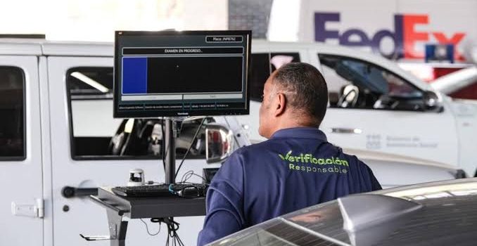 Reprueban verificación 131 autos en Puerto Vallarta