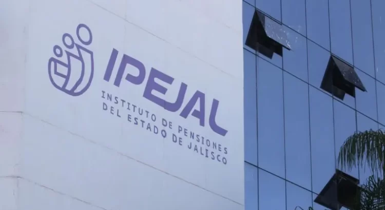 Denuncian escasez de medicamentos en farmacias del Instituto de Pensiones del Estado de Jalisco