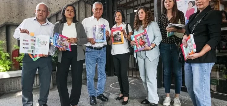 Frente Nacional por la Familia presenta queja ante Comisión Estatal de Derechos Humanos por libros de texto en Jalisco