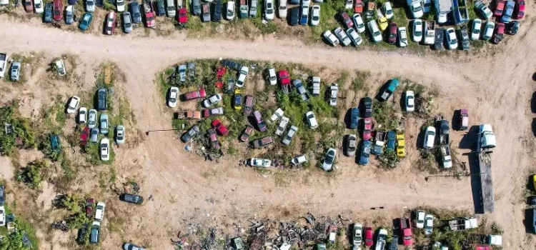Desafíos y quejas persisten en el rastreo de vehículos en depósitos