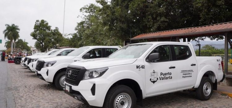 Gobierno fortalece la supervisión comercial con nueva flota y equipo de comunicación