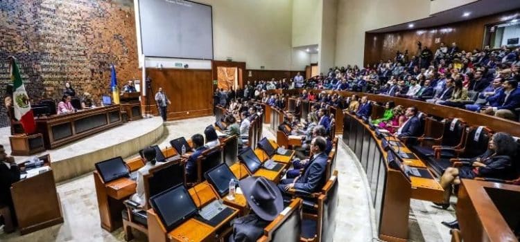 Nueva legislatura en Jalisco; diputados rinden protesta y preparan agenda