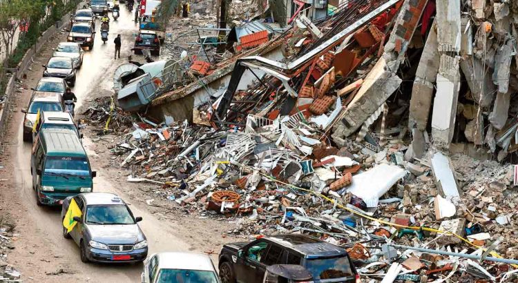 Desplazados vuelven a un Beirut en ruinas