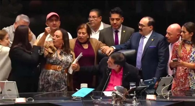 Se armó la trifulca en el Senado con Lucía Trasviña como «réferi»