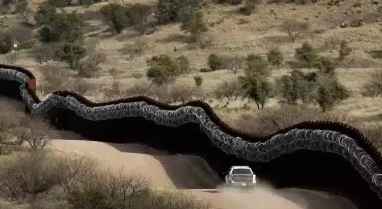 Trump insiste en ampliar el muro fronterizo con México