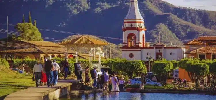 Jalisco impulsa turismo en pueblos mágicos con fondo de 100 mdp