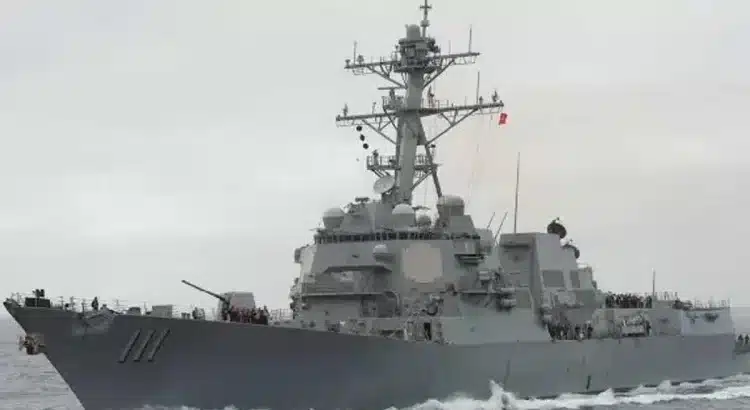 Despliega Estados Unidos otro buque destructor para reforzar la seguridad fronteriza