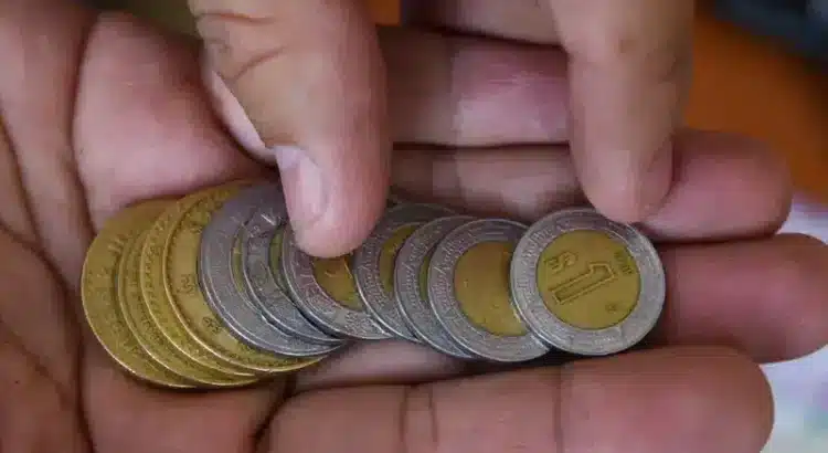“Blindan” diputados las propinas de los trabajadores
