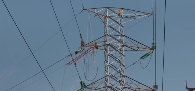 Empresas en Jalisco se preparan para apagones Empresas en Jalisco se preparan para apagones