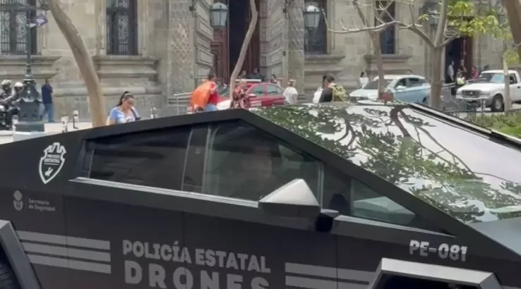 Llega la primera Cybertruck a la Policía de Jalisco