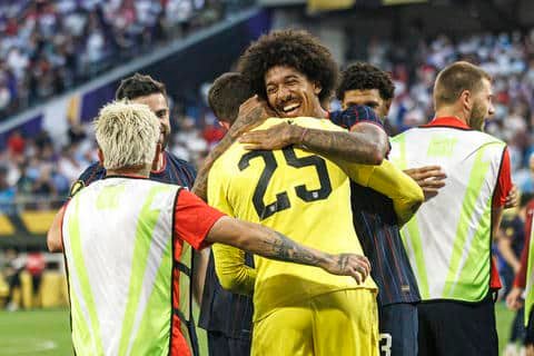 Estados Unidos sobrevive a los penaltis y es semifinalista de Copa Oro