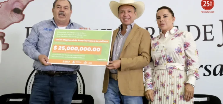 Pablo Lemus entrega fondo contra enfermedades exóticas a porcicultores de Jalisco Pablo Lemus entrega fondo contra enfermedades exóticas a porcicultores de Jalisco