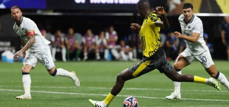 Rayados de Monterrey pierde ante el Borussia Dortmund en Mundial de Clubes Rayados de Monterrey pierde ante el Borussia Dortmund en Mundial de Clubes
