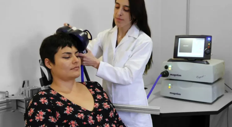 Científicos de UNAM usan estimulación magnética transcraneal contra las adicciones