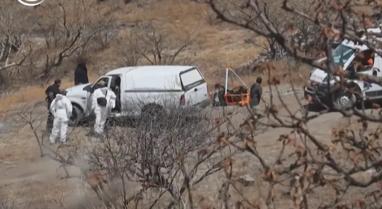 Hallan fosa clandestina en Zapopan, Jalisco; hasta ahora se han recuperado 48 bolsas con restos humanos Hallan fosa clandestina en Zapopan, Jalisco; hasta ahora se han recuperado 48 bolsas con restos humanos